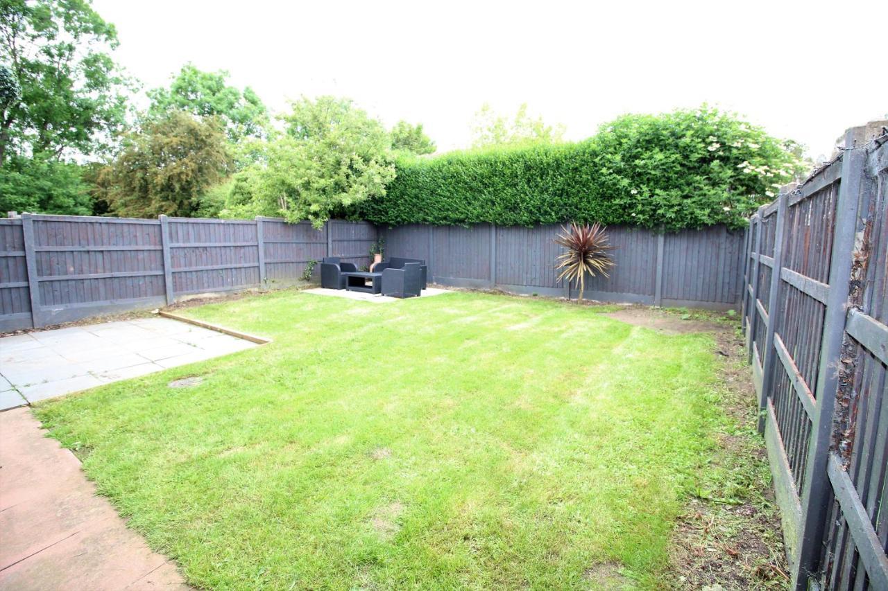 Doncaster - Warmsworth - Great Customer Feedback - 3 Bed Detached House - Private Garden & Parking Plus Garage - Quiet Cul De Sac Location - Dog Friendly - Fast Wifi - Close To Motorway Access Exterior photo