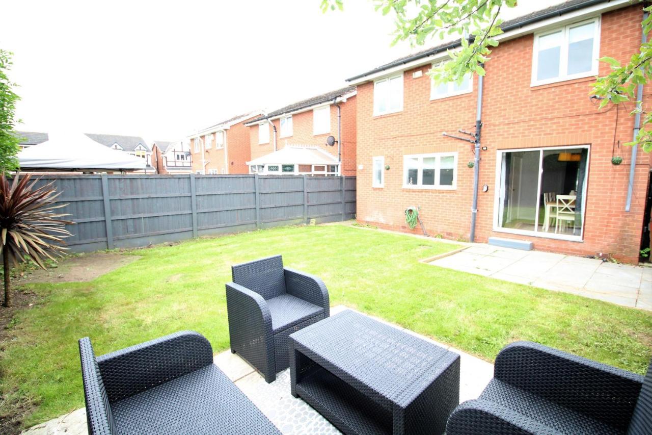 Doncaster - Warmsworth - Great Customer Feedback - 3 Bed Detached House - Private Garden & Parking Plus Garage - Quiet Cul De Sac Location - Dog Friendly - Fast Wifi - Close To Motorway Access Exterior photo